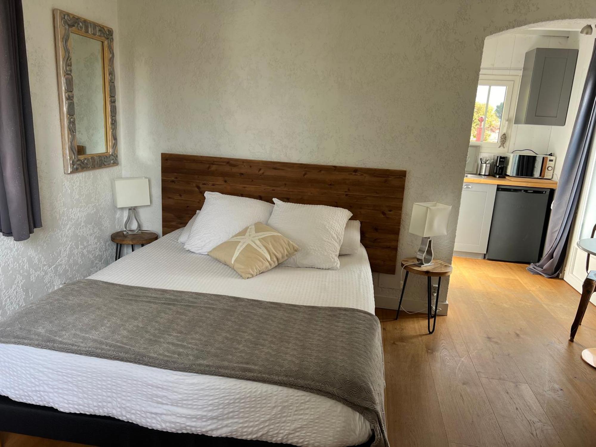 Les Chambres De L'Arestel Ngoại thất bức ảnh