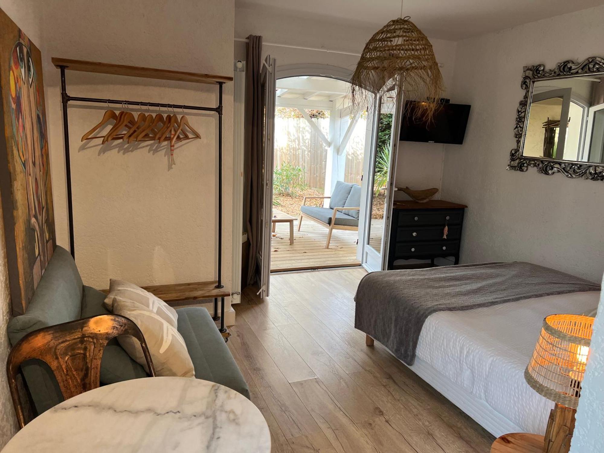 Les Chambres De L'Arestel Ngoại thất bức ảnh